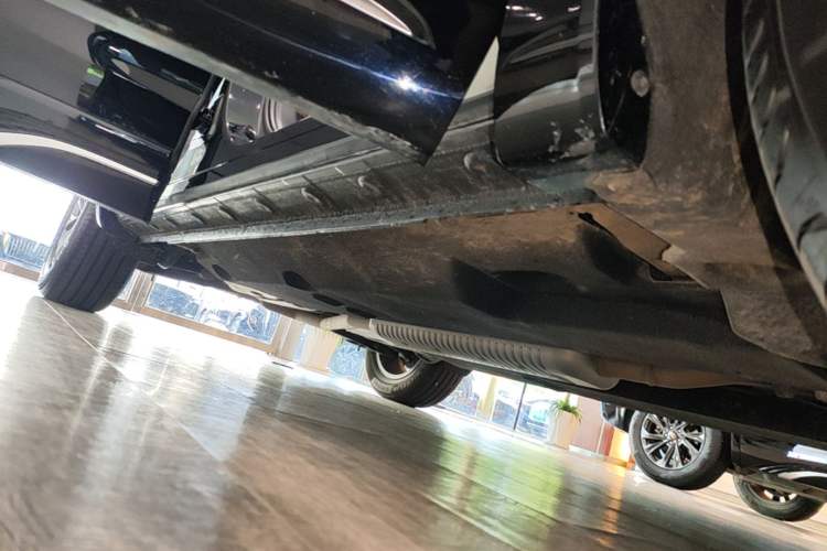 Used Hongqi HS5 2023 2.0T Qixiang Pro Edition Right Side Sill