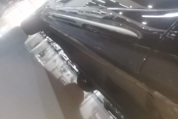 Used Hongqi HS5 2023 2.0T Qixiang Pro Edition Right Side Sill