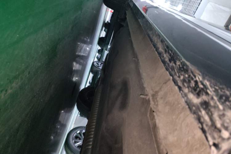 Used Hongqi HS5 2023 2.0T Qixiang Pro Edition Right Side Sill