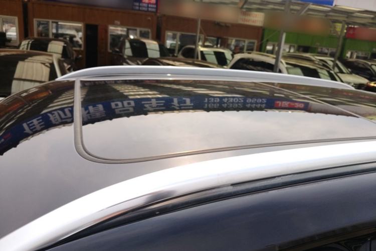 Used Hongqi HS5 2023 2.0T Qixiang Pro Edition Roof