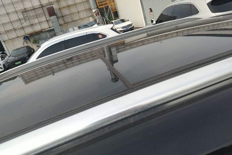 Used Hongqi HS5 2023 2.0T Qixiang Pro Edition Roof