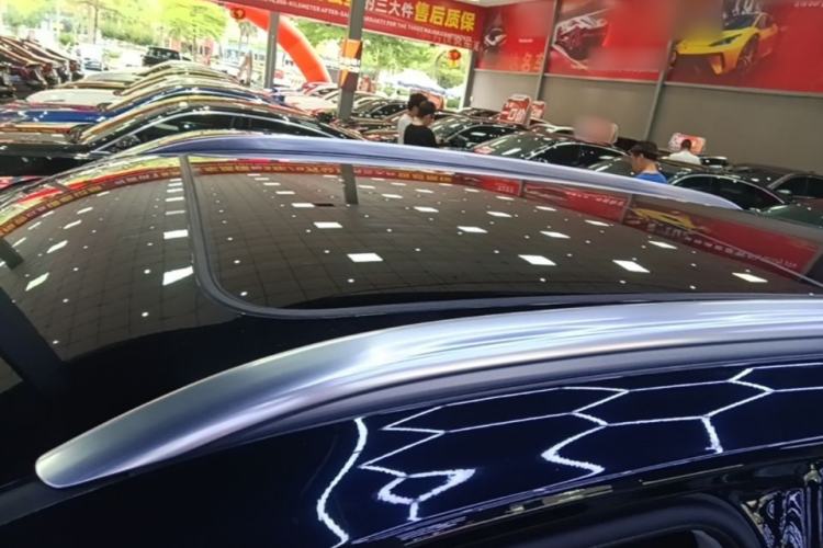 Used Hongqi HS5 2023 2.0T Qixiang Pro Edition Roof