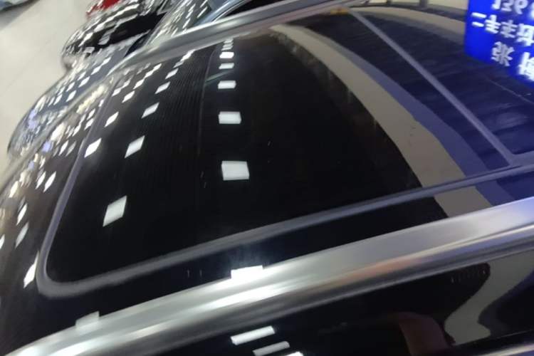 Used Hongqi HS5 2023 2.0T Qixiang Pro Edition Roof