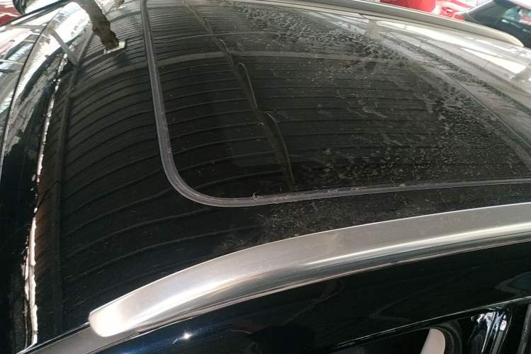 Used Hongqi HS5 2023 2.0T Qixiang Pro Edition Roof