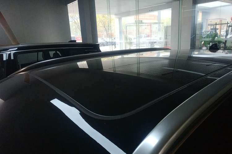 Used Hongqi HS5 2023 2.0T Four-Wheel Drive Flagship Pro Edition Roof