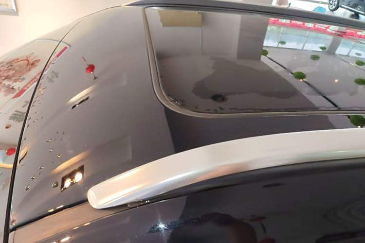 Used Hongqi HS5 2023 2.0T Qixiang Pro Edition Roof