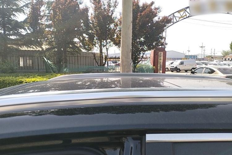 Used Hongqi HS5 2023 2.0T Qixiang Pro Edition Roof