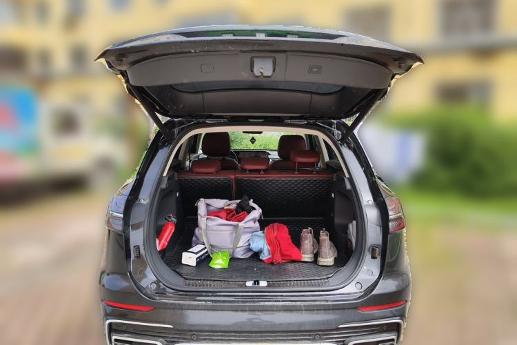 Used Hongqi HS5 2023 2.0T Qixiang Pro Edition Trunk