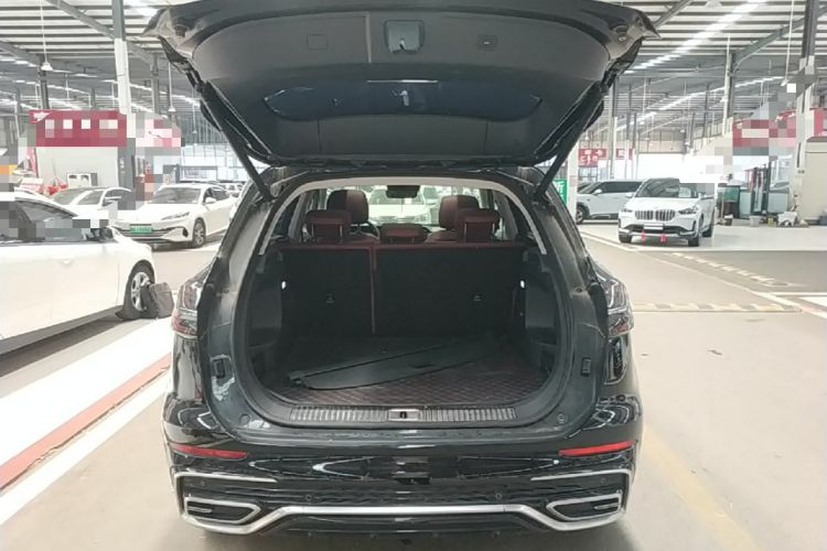 Used Hongqi HS5 2023 2.0T Four-Wheel Drive Flagship Pro Edition Trunk