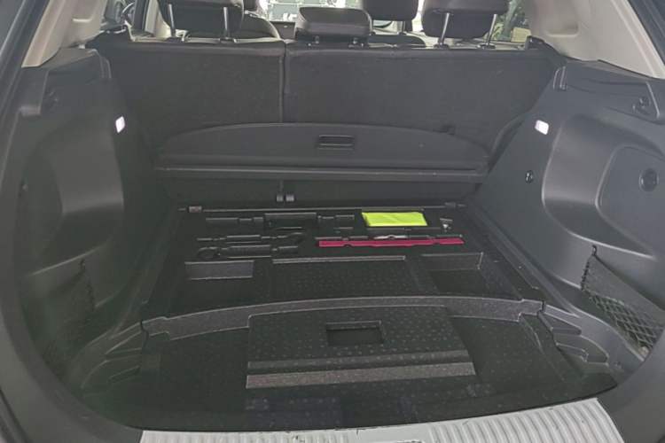 Used Hongqi HS5 2023 2.0T Qixiang Pro Edition Trunk