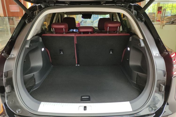 Used Hongqi HS5 2023 2.0T Qixiang Pro Edition Trunk