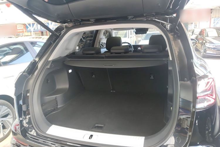 Used Hongqi HS5 2023 2.0T Four-Wheel Drive Flagship Pro Edition Trunk
