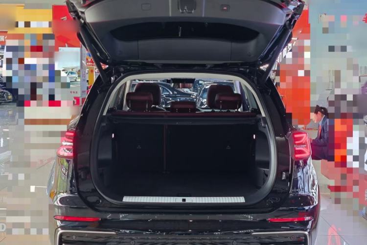 Used Hongqi HS5 2023 2.0T Qixiang Pro Edition Trunk