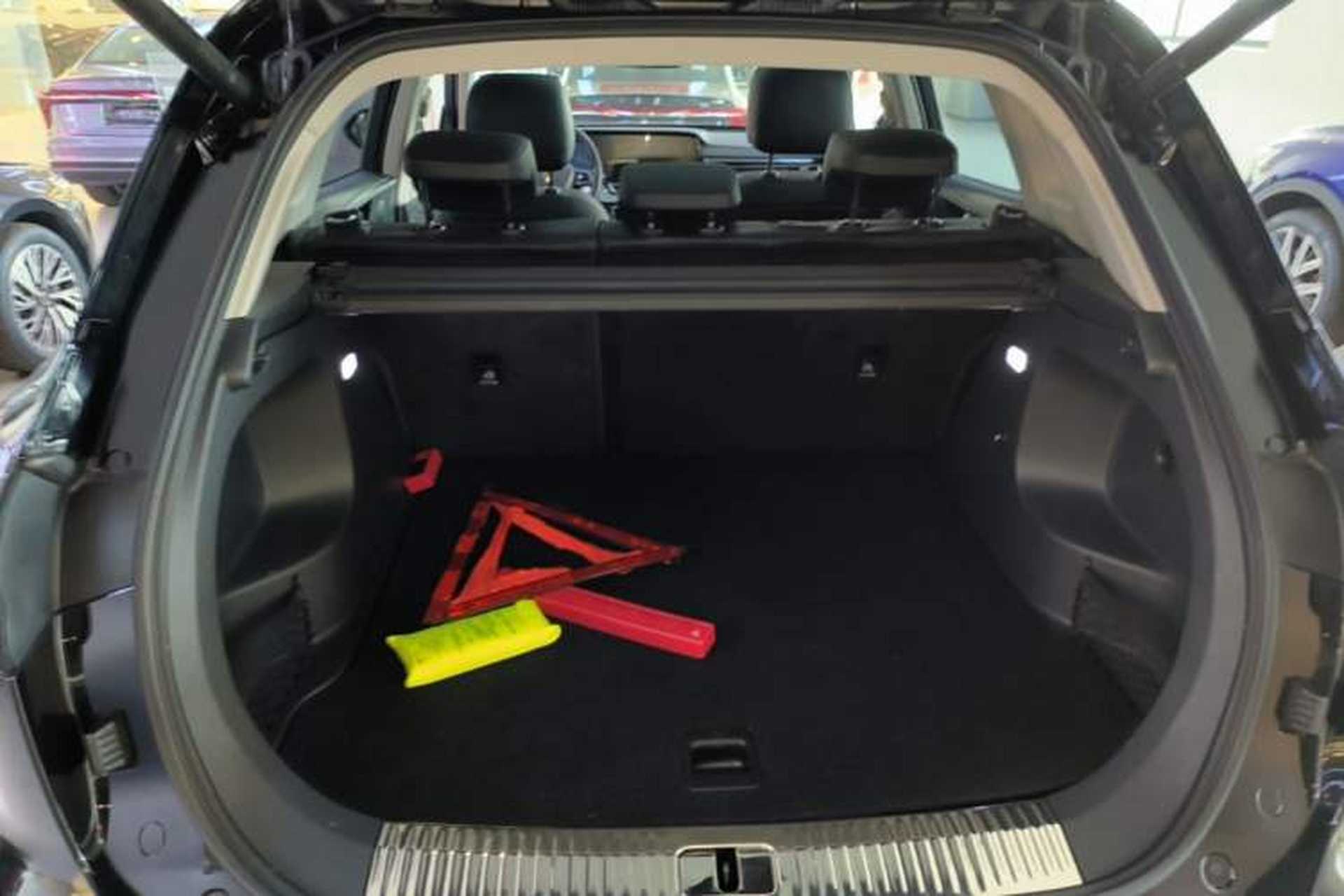Used Hongqi HS5 2023 2.0T Qixiang Pro Edition Trunk