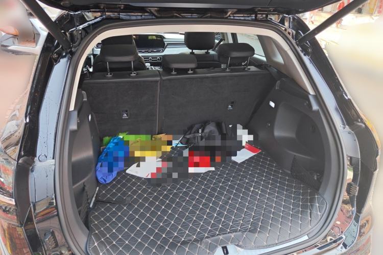 Used Hongqi HS5 2023 2.0T Qixiang Pro Edition Trunk
