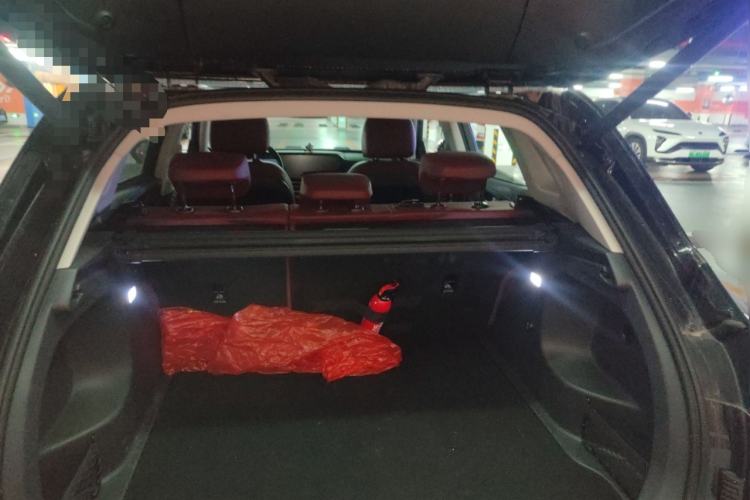 Used Hongqi HS5 2023 2.0T Qixiang Pro 500 000th Unit Commemorative Edition Trunk