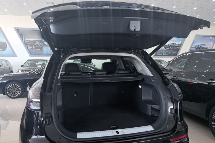 Used Hongqi HS5 2023 2.0T Qixiang Pro Edition Trunk