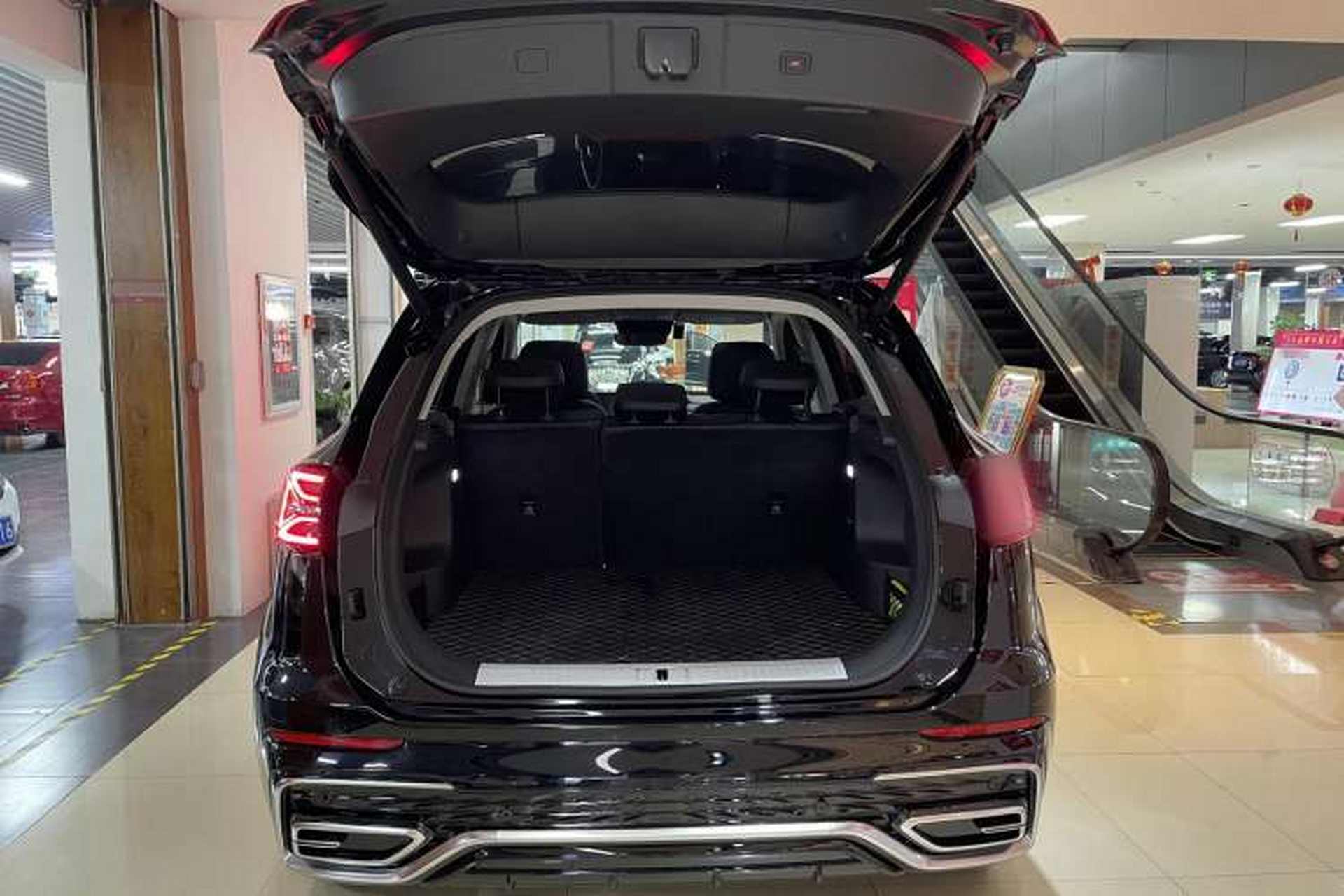 Used Hongqi HS5 2023 2.0T Qixiang Pro Edition Trunk