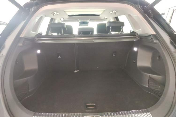 Used Hongqi HS5 2023 2.0T Qixiang Pro Edition Trunk