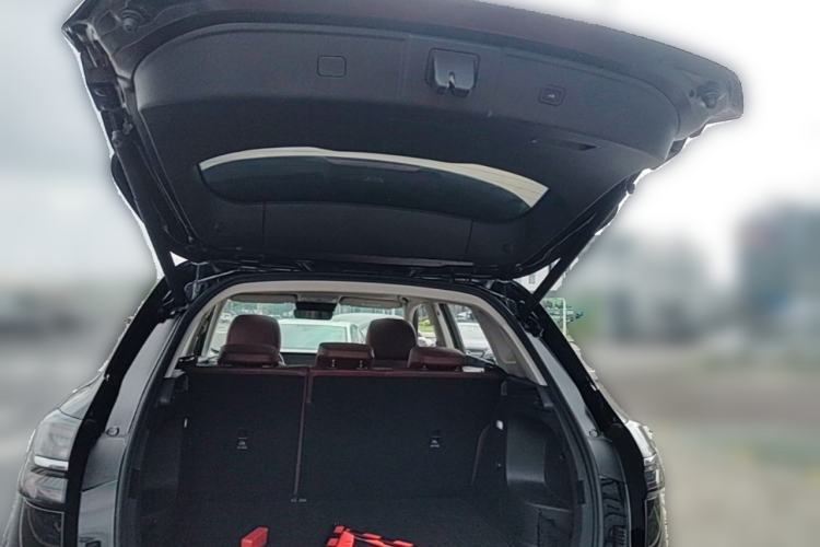 Used Hongqi HS5 2023 2.0T Qixiang Pro Edition Trunk
