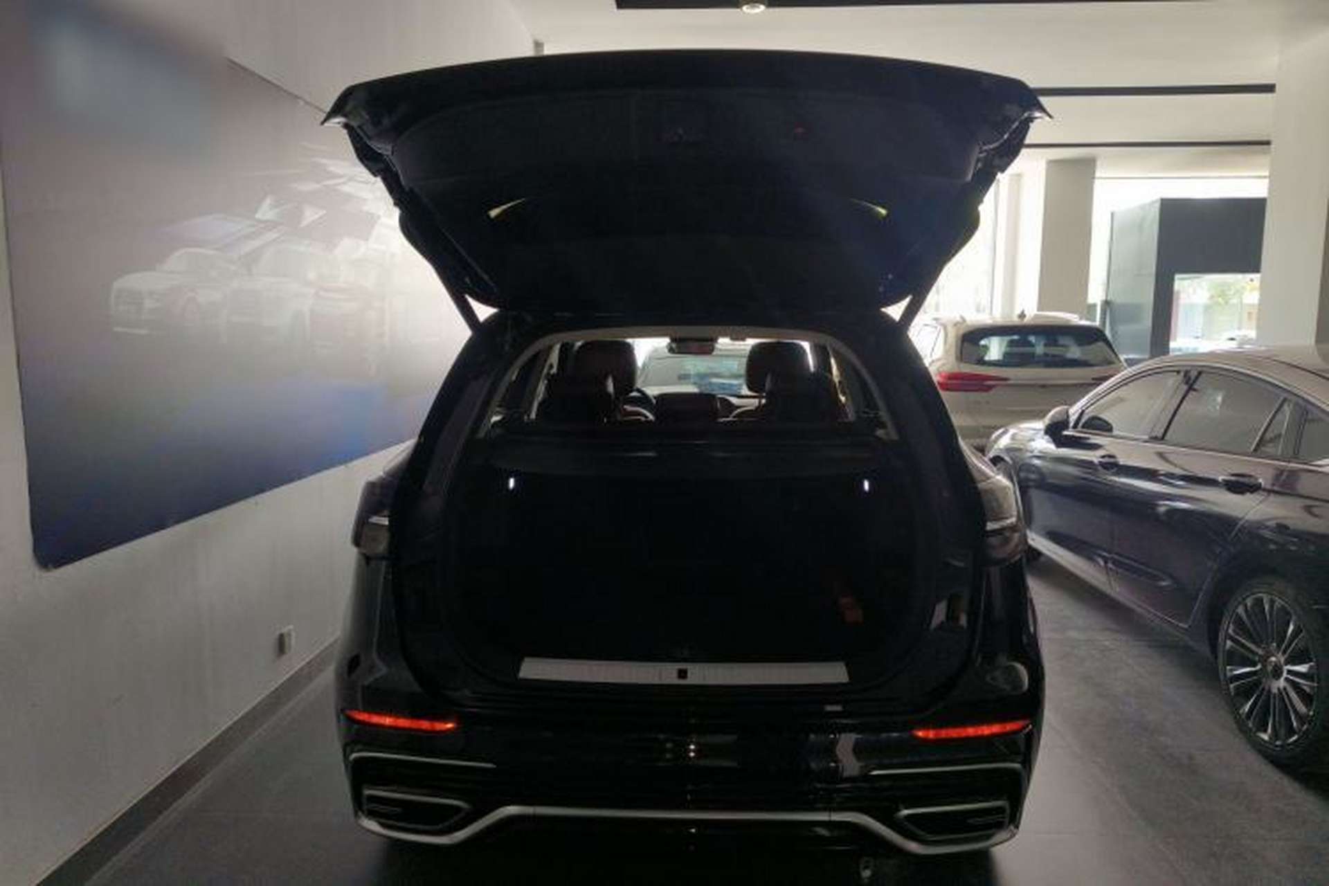 Used Hongqi HS5 2023 2.0T Qixiang Pro Edition Trunk