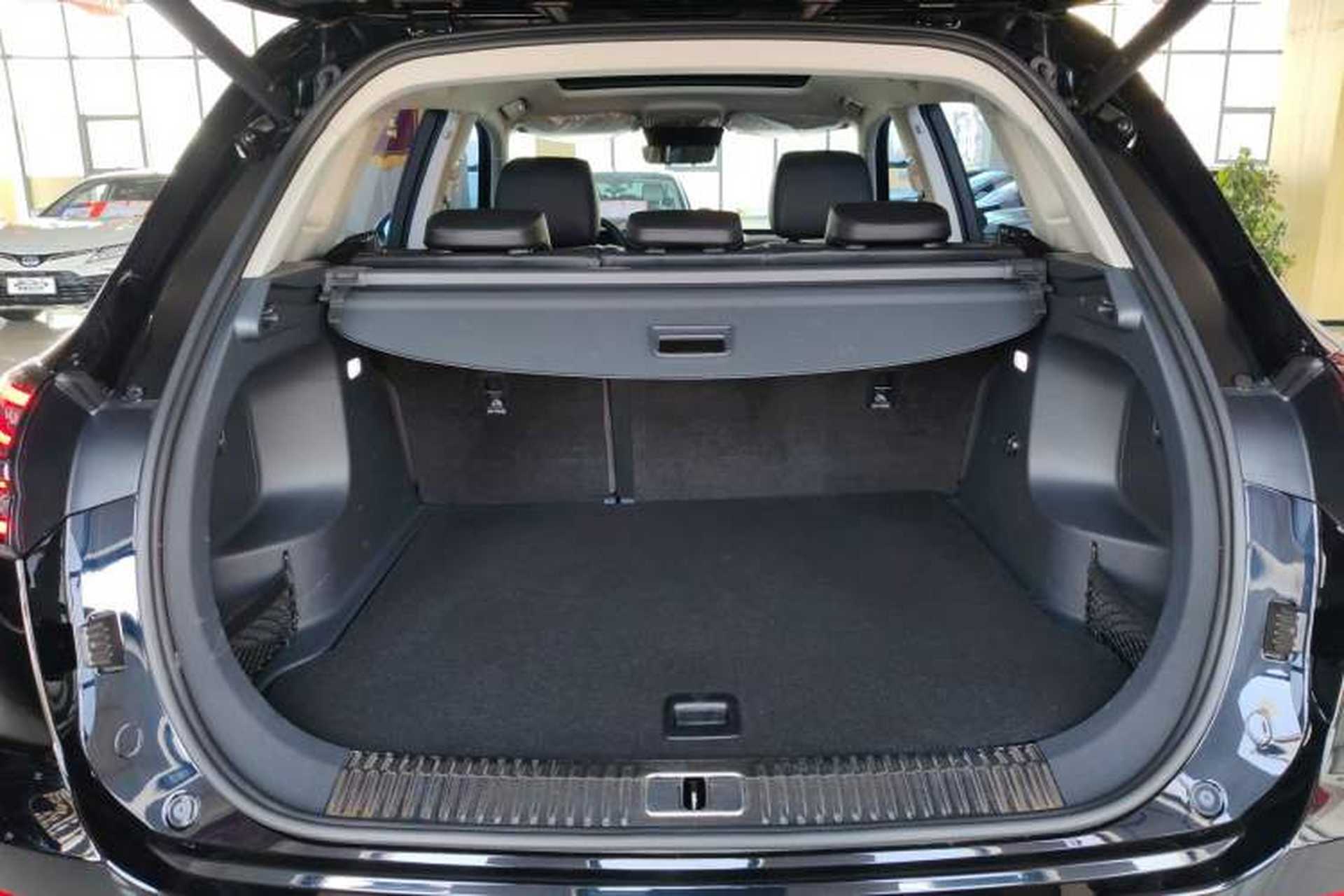 Used Hongqi HS5 2023 2.0T Four-Wheel Drive Flagship Pro Edition Trunk