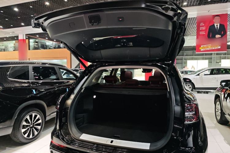 Used Hongqi HS5 2023 2.0T Qixiang Pro Edition Trunk