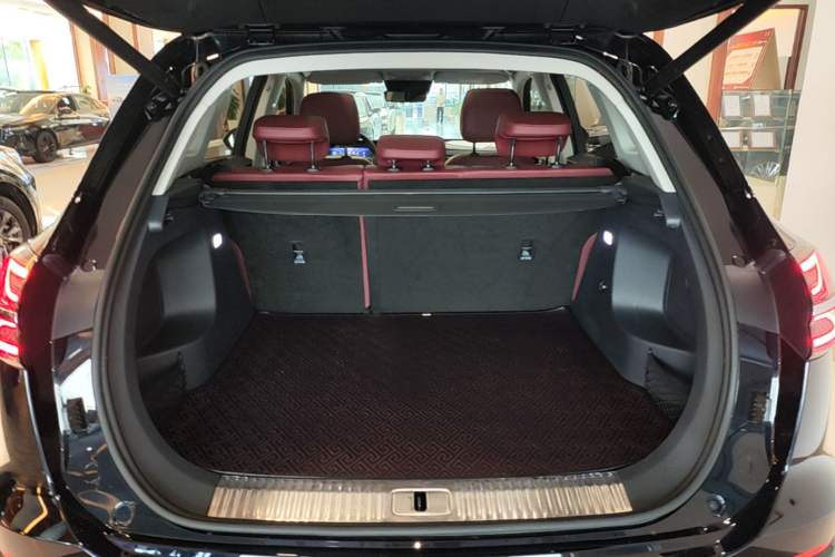 Used Hongqi HS5 2023 2.0T Qixiang Pro Edition Trunk