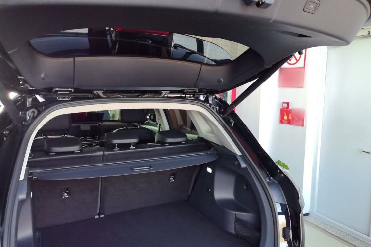 Used Hongqi HS5 2023 2.0T Qixiang Pro Edition Trunk