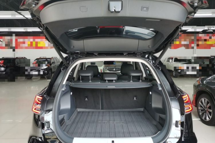Used Hongqi HS5 2023 2.0T Qixiang Pro Edition Trunk
