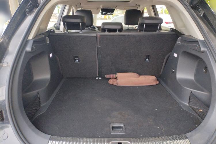 Used Hongqi HS5 2023 2.0T Qixiang Pro Edition Trunk