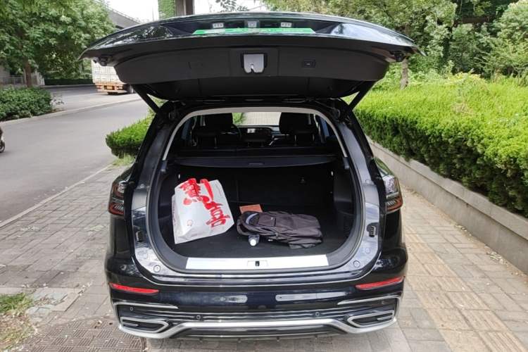 Used Hongqi HS5 2023 2.0T Qixiang Pro Edition Trunk