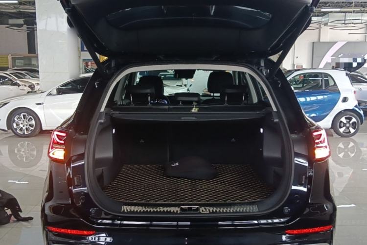 Used Hongqi HS5 2023 2.0T Qixiang Pro Edition Trunk