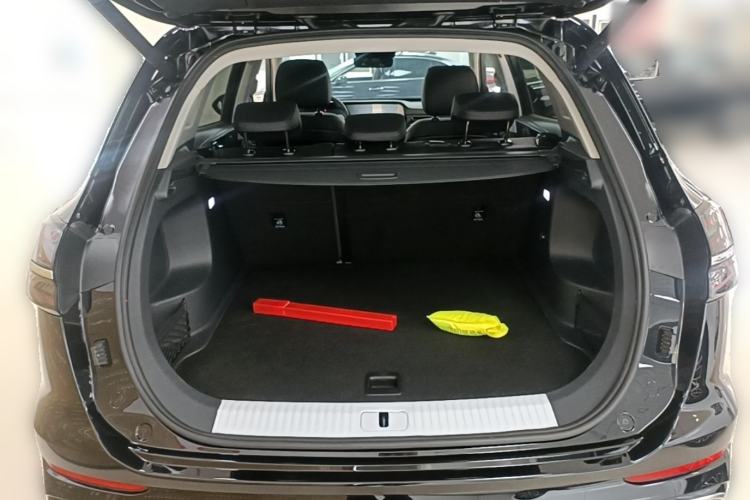Used Hongqi HS5 2023 2.0T Qixiang Pro Edition Trunk