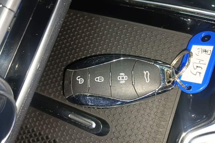 Used Hongqi HS5 2023 2.0T Qixiang Pro Edition Vehicle Key