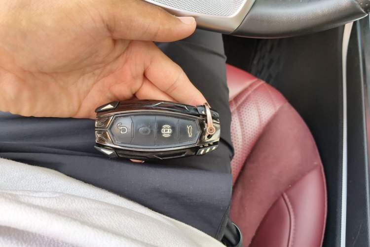Used Hongqi HS5 2023 2.0T Qixiang Pro Edition Vehicle Key
