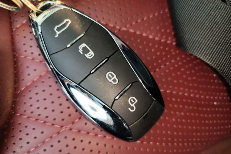 Used Hongqi HS5 2023 2.0T Qixiang Pro Edition Vehicle Key