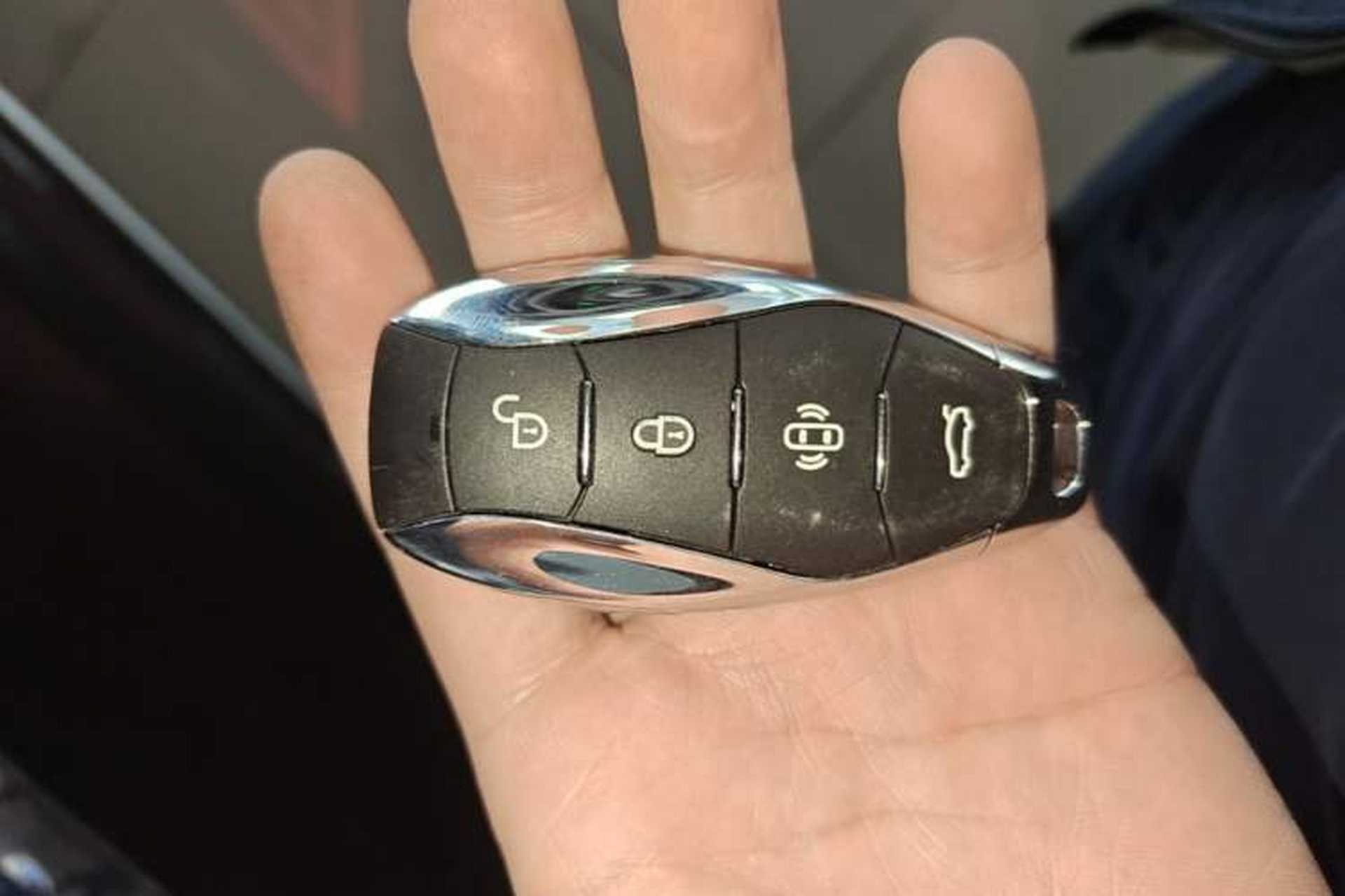 Used Hongqi HS5 2023 2.0T Qixiang Pro Edition Vehicle Key