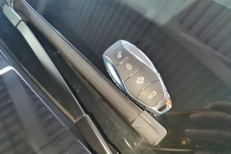 Used Hongqi HS5 2023 2.0T Qixiang Pro Edition Vehicle Key