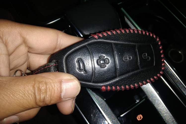Used Hongqi HS5 2023 2.0T Qixiang Pro Edition Vehicle Key
