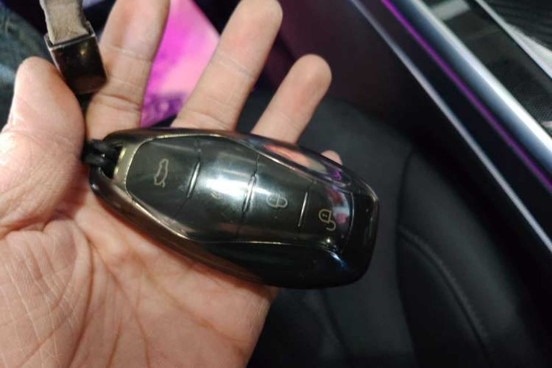Used Hongqi HS5 2023 2.0T Four-Wheel Drive Flagship Pro Edition Vehicle Key