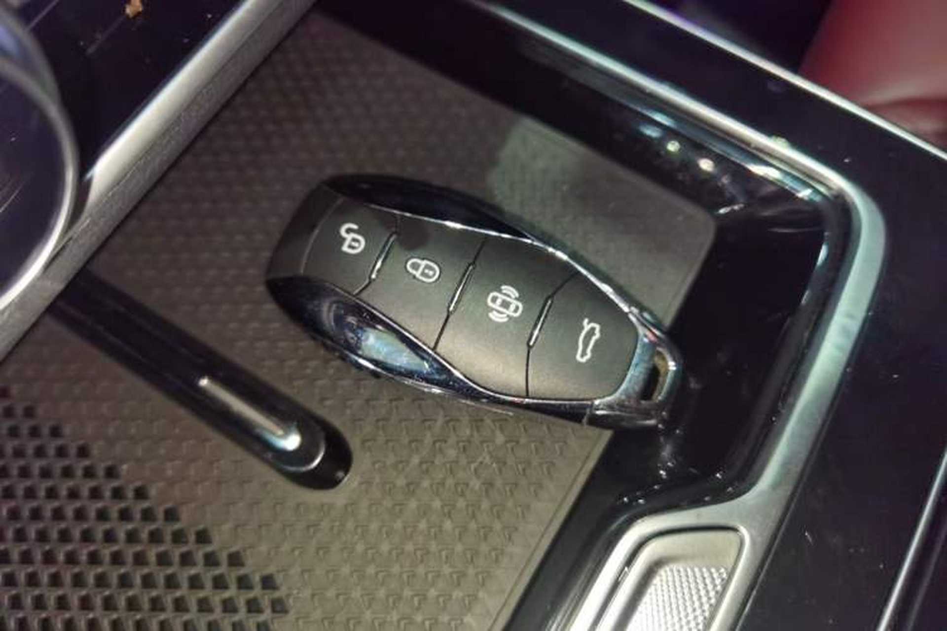 Used Hongqi HS5 2023 2.0T Four-Wheel Drive Flagship Pro Edition Vehicle Key