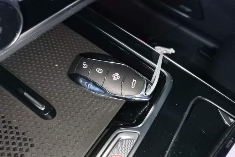 Used Hongqi HS5 2023 2.0T Qixiang Pro Edition Vehicle Key