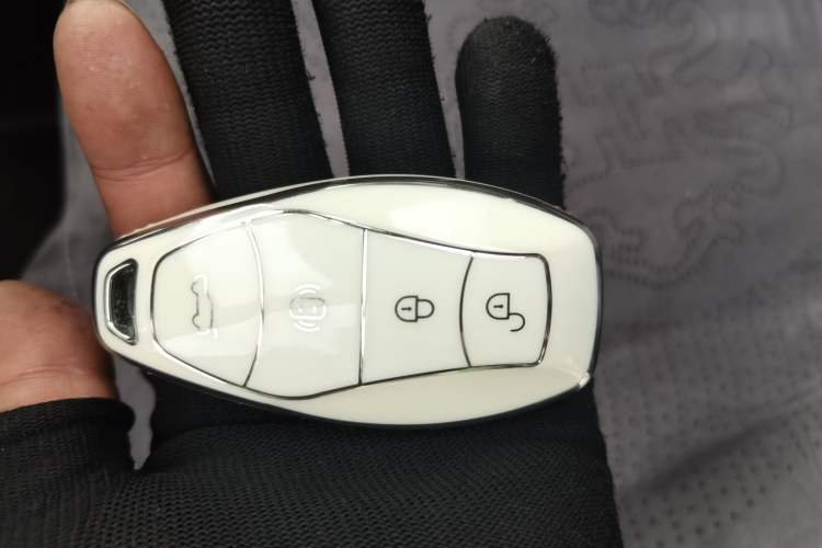 Used Hongqi HS5 2023 2.0T Qixiang Pro Edition Vehicle Key