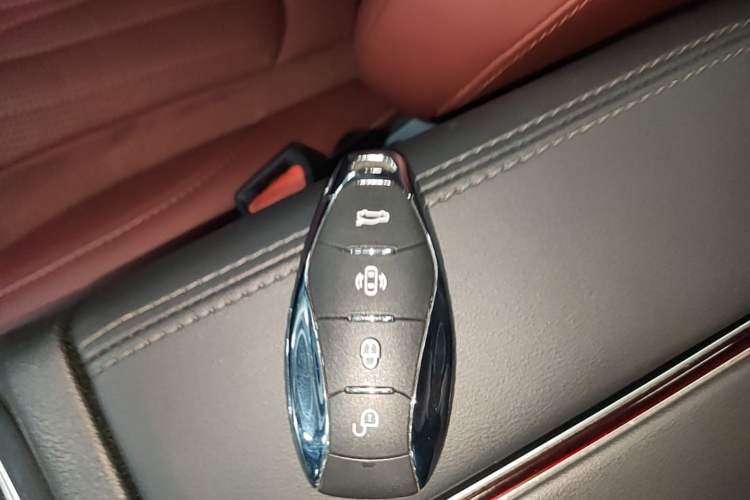 Used Hongqi HS5 2023 2.0T Qixiang Pro Edition Vehicle Key