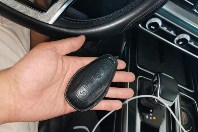 Used Hongqi HS5 2023 2.0T Qixiang Pro Edition Vehicle Key