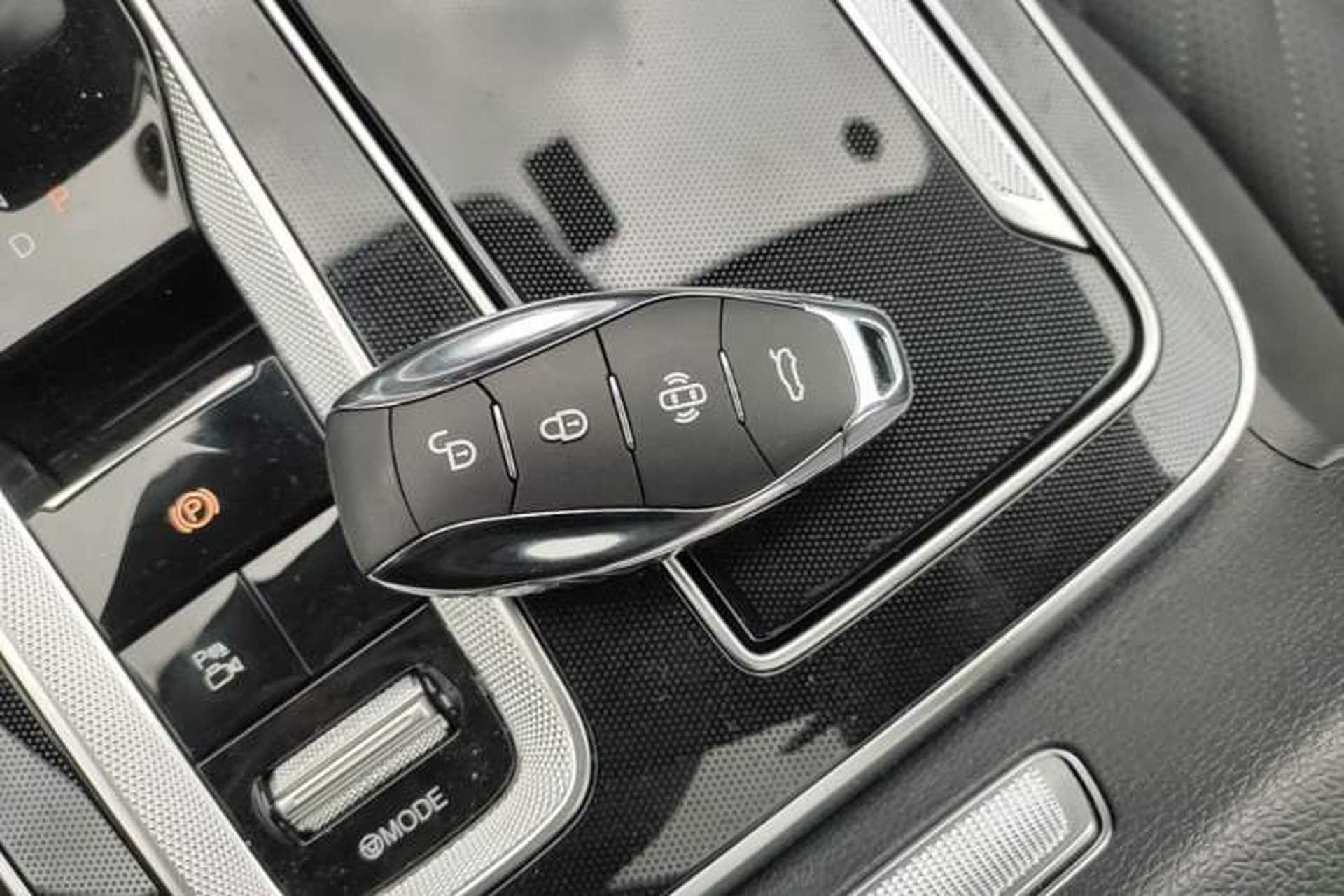 Used Hongqi HS5 2023 2.0T Four-Wheel Drive Flagship Pro Edition Vehicle Key