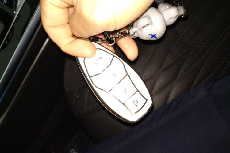 Used Hongqi HS5 2023 2.0T Qixiang Pro Edition Vehicle Key