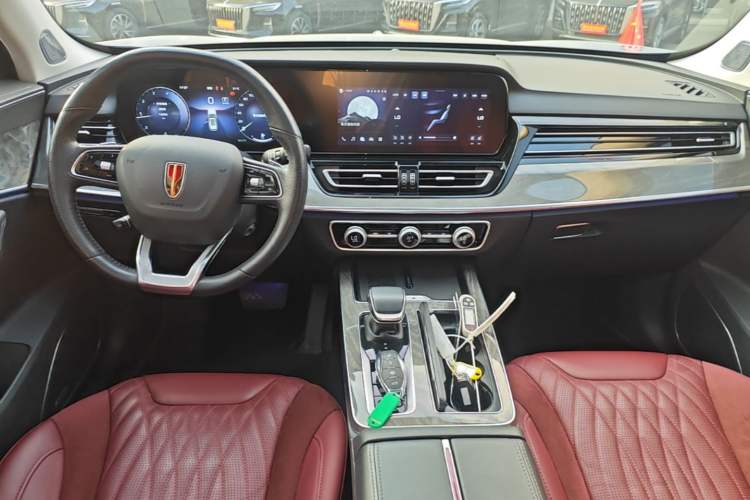 Used Hongqi HS5 2023 2.0T Four-Wheel Drive Flagship Pro Edition Center Console