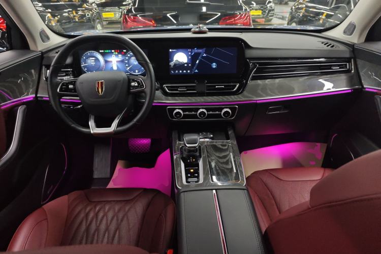 Used Hongqi HS5 2023 2.0T Four-Wheel Drive Flagship Pro Edition Center Console
